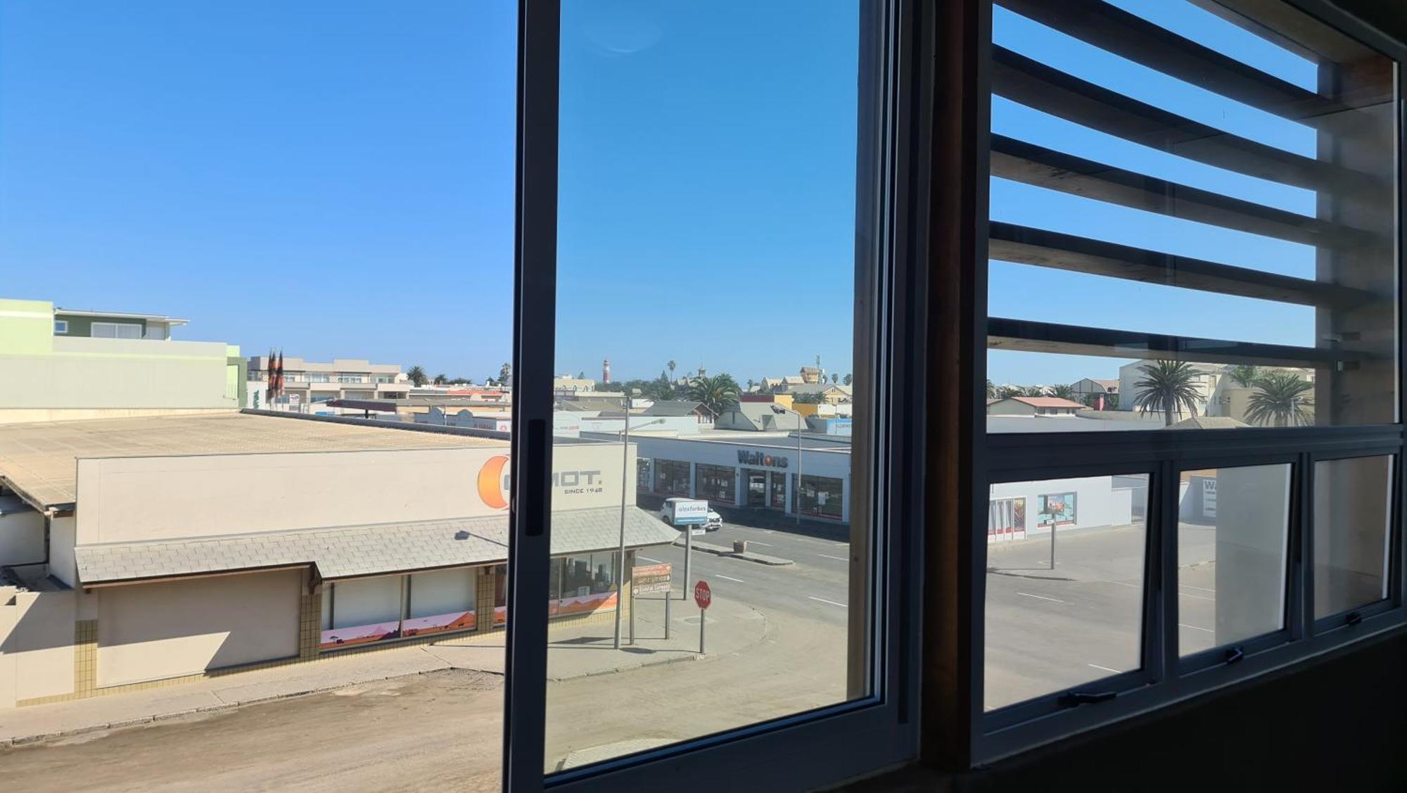 Апартаменты Bright & Stylish Self Catering Swakopmund Cbd Экстерьер фото