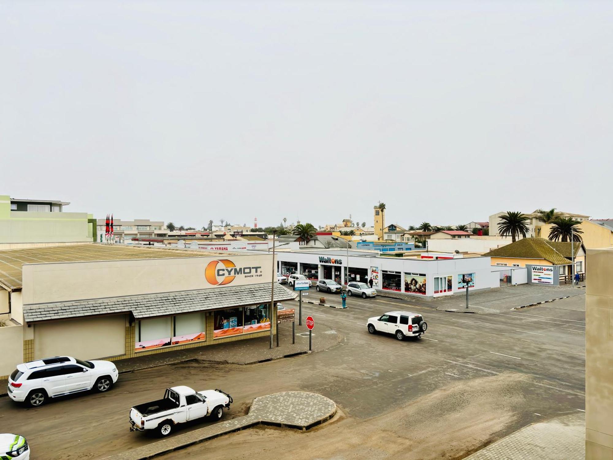 Апартаменты Bright & Stylish Self Catering Swakopmund Cbd Экстерьер фото