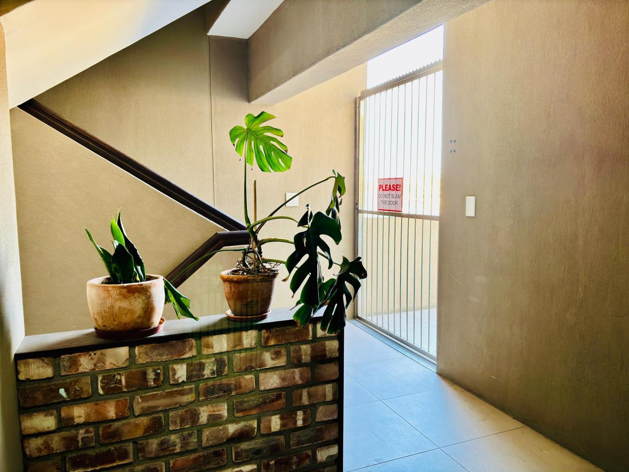 Апартаменты Bright & Stylish Self Catering Swakopmund Cbd Экстерьер фото