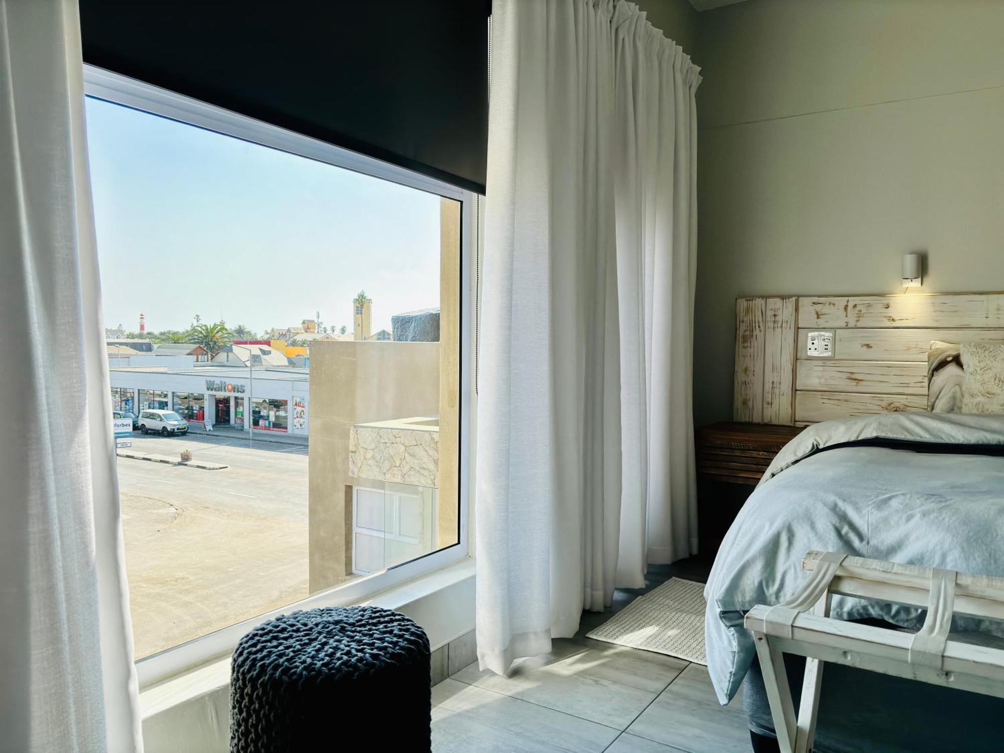 Апартаменты Bright & Stylish Self Catering Swakopmund Cbd Экстерьер фото